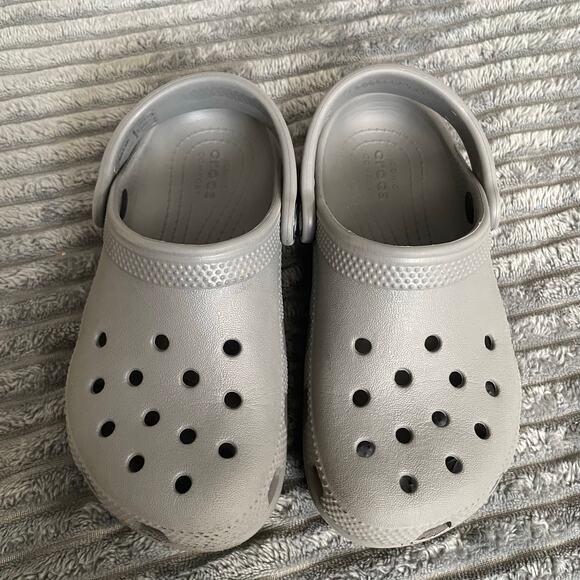 Crocs Kids Size 11 Classic Clog Gray Unisex Sandals Water Shoes - Picture 6 of 7